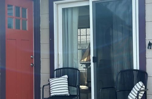 Tawas City Cottage | Welcoming Lake Huron Cowboy Cottage with AC, kayaks, & more in Tawas