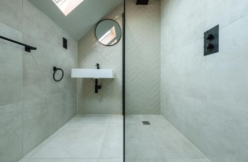 Westbury on Trym Apartment | Westbury Collection - The Village Residence