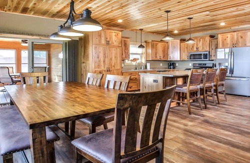St Germain House | Whitetail Ridge: Lakefront Home, FREE Wi-Fi/Firewood, Generator, No Cleaning Fee