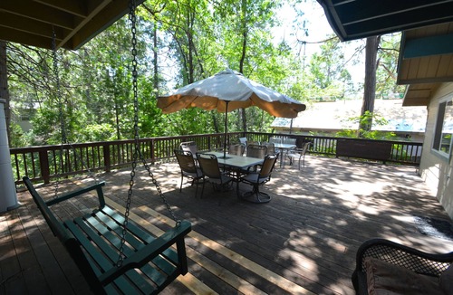Bass Lake House | Willow Cove Cozy Cabin Lake area