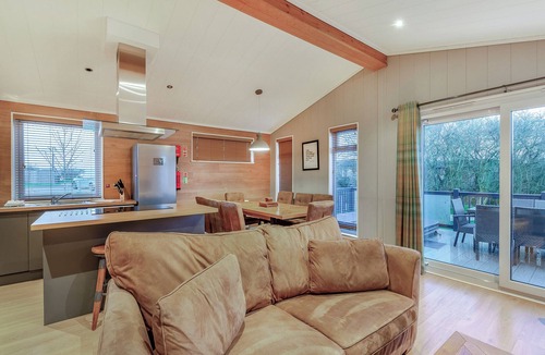 Saintbury Ski Chalet | Wilmcote Lodge Premier