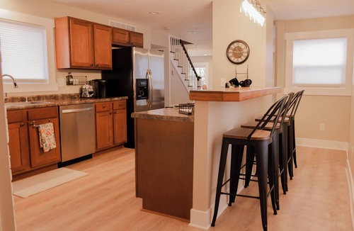 Lapeer House | Windrose Resort Historical Downtown Lapeer