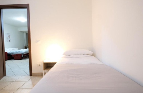 Peretola Apartment | Wine Apartments Florence Verdicchio