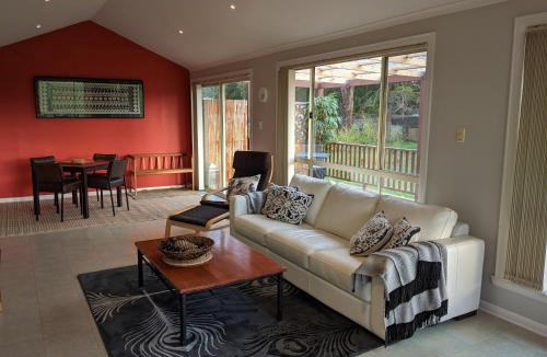Trentham East House | Wombat Forest Country Retreat
