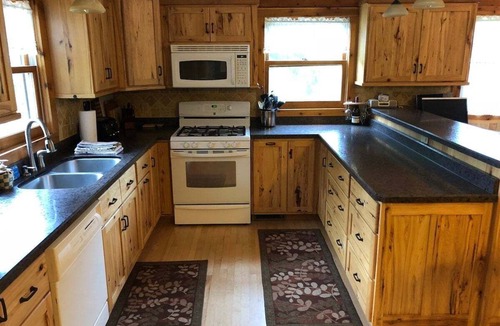 La Pointe Cabin | Wonderful Family Log Cabin