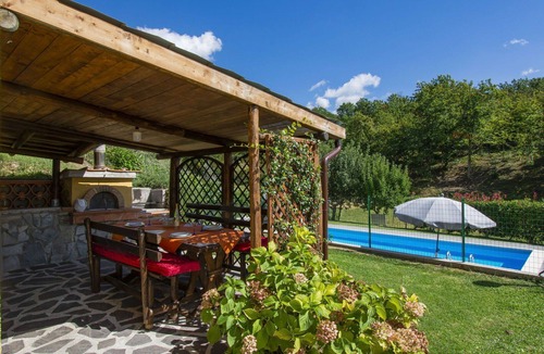Villa Collemandina Villa | Wonderful private villa for 7 guests with WIFI, private pool, TV, patio and pets allowed