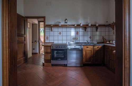Monsummano Terme Villa | Wonderful private villa for 6 guests with A/C, WIFI, TV, balcony, pets allowed and panoramic view