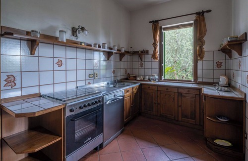 Monsummano Terme Villa | Wonderful private villa for 6 guests with A/C, WIFI, TV, balcony, pets allowed and panoramic view