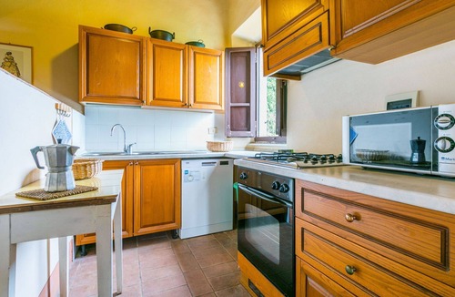 Pergine Valdarno Villa | Wonderful private villa for 9 people with private pool, WIFI, terrace and pets allowed