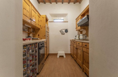 Massa Marittima Villa | Wonderful private villa for 14 people with A/C, WIFI, TV and pets allowed