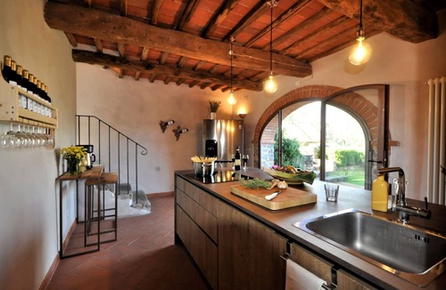 Montegonzi Villa | Wonderful private villa for 10 people with WIFI, private pool, A/C, TV, veranda and panoramic view
