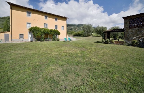 Capannori Villa | Wonderful private villa with private pool, hot tub, A/C, TV, patio, panoramic view, close to Lucca