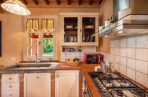 Colle di Compito Villa | Wonderful private villa for 6 guests with private pool, WIFI, A/C, TV and veranda, close to Lucca