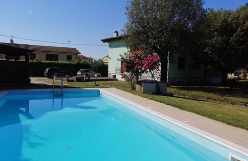 Capannori Villa | Wonderful private villa with WIFI, private pool, A/C, patio and pets allowed, close to Lucca