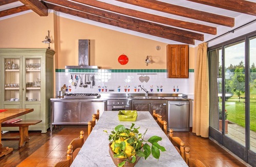 Porrena Villa | Wonderful private villa with WIFI, private pool, TV, patio, pets allowed and panoramic view