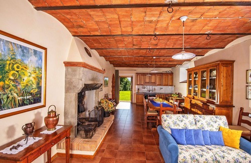 Porrena Villa | Wonderful private villa with WIFI, private pool, TV, patio, pets allowed and panoramic view