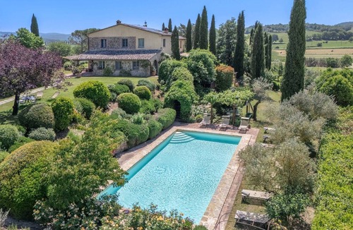 Citta della Pieve Villa | Wonderful villa with a swimming pool, nestled in the lush countryside of the Val di Chiana, between