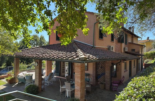 Fucecchio Villa | Wonderful villa with A/C, private pool, WIFI, TV, veranda, pets allowed and panoramic view