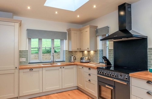 Upper Seagry Cottage | Woodmans Cottage @ Nables Farm