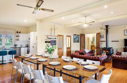 Woolamai House | Woolamai Park Suits 2-3 Families LARGE 7 Bedrooms
