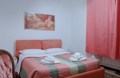 San Teodoro Apartment | WOW HOME - 175 mq - posteggio privato - davanti porto traghetti - fino a 10 posti letto