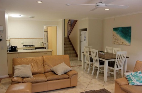 Cowes Villa | Yackataya at Cowes