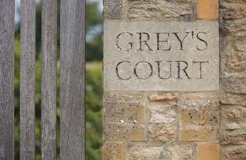 Southrop Cottage | Yew Tree| Luxury Cotswold Cottage | Sleeps 6