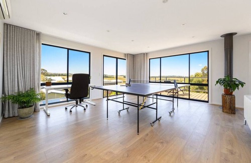 Kilcunda House | Your Ocean Oasis · Ocean & Country Views, Spa, Pet Friendly Fireplace 10 minutes to Phillip Island