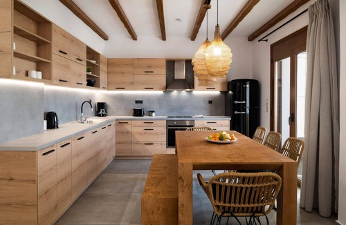 Magnisia Ski Chalet | Zen luxury home,pool,Near beach & amenities
