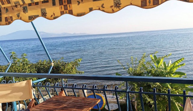 12 Seafront Studios-Amazing Seaview- 24 to 36 pers