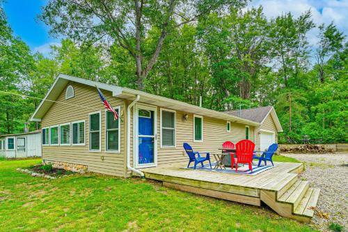 2 MI to the Lake: Mecosta Getaway with Fire Pit!