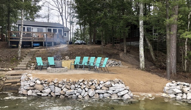 3 Bedroom Lakefront Cottage