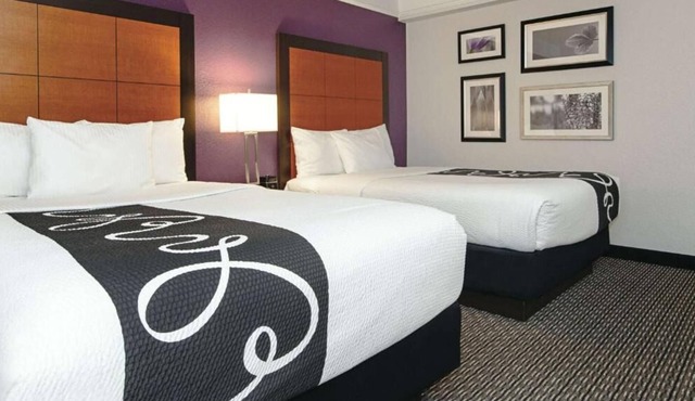 3 x 2 Double Beds Deluxe Rm at La Quinta Inn & Suites by Wyndham Ontario Airport