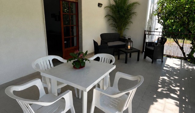 A charming villa surrounded by greenery, just a stone's throw from Salerno and the coast