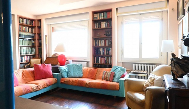 A43 - Ancona, spacious three-room apartment with garden