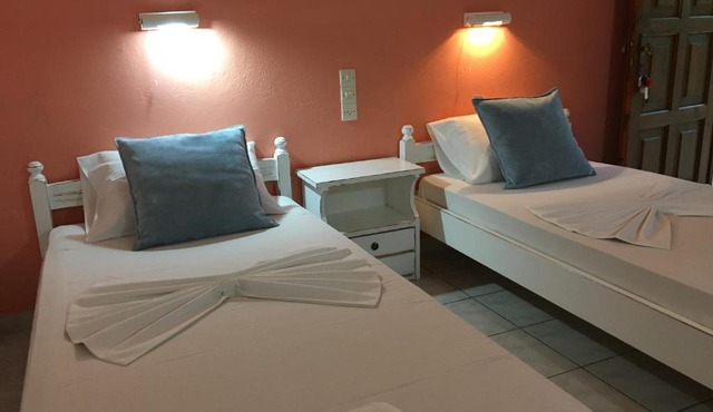 Alexandra's Studios and Apartments