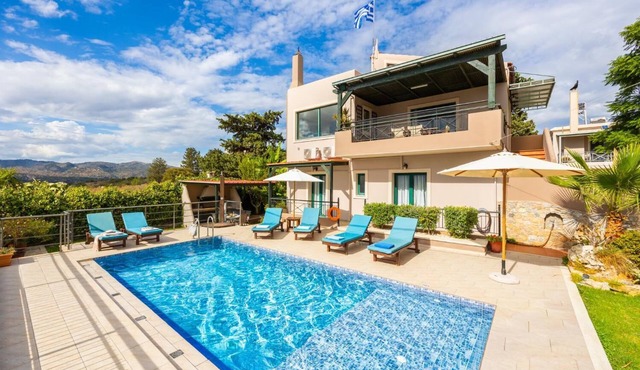 Aloni Villa - Three Bedroom Villa, Sleeps 6
