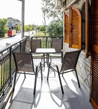 ANGO First Floor Apartment