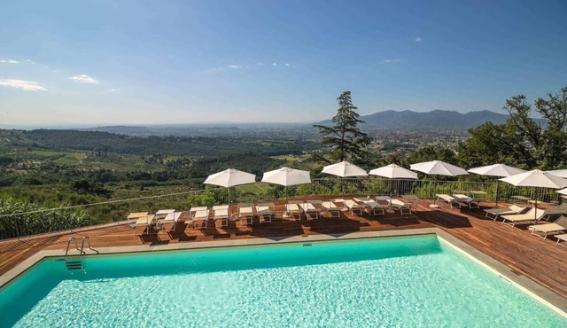 Anna, apartment with pool and views. A/C, WiFi