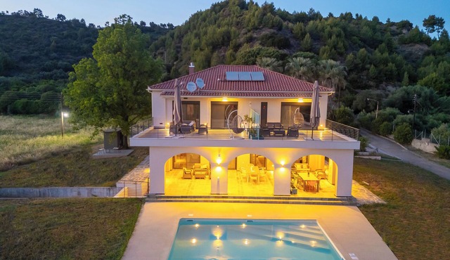 Antinea Olympian Villa Orange