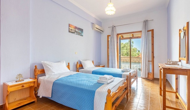 Apartment 'Dolce Far Niente' with Shared Terrace, Wi-Fi and Air Conditioning