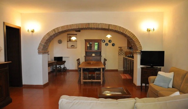 Apartment in Acquapendente with common pool