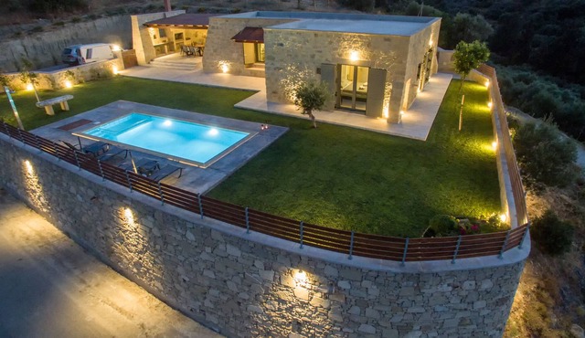 Arietta Villa | With private pool