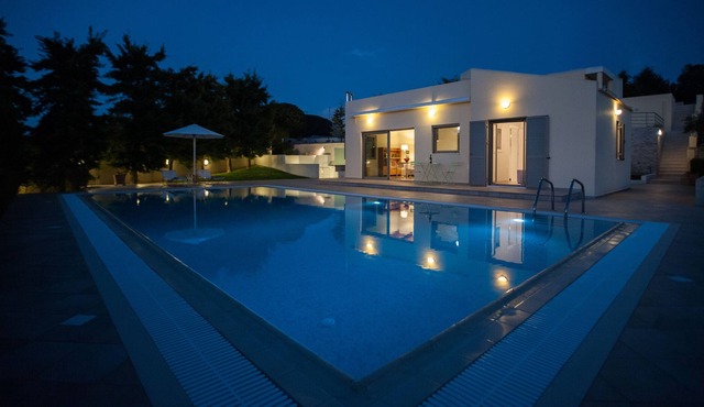 Aurora Elegant Residence with Biological Swimming Pool and Tennis Court