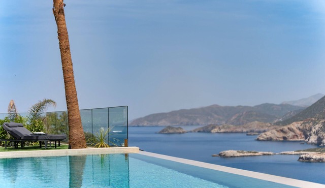 Azur BlueSky luxury villa , great views near the beach