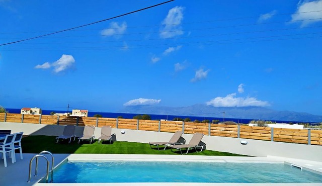 Balos Residence private pool Seafront Seaview