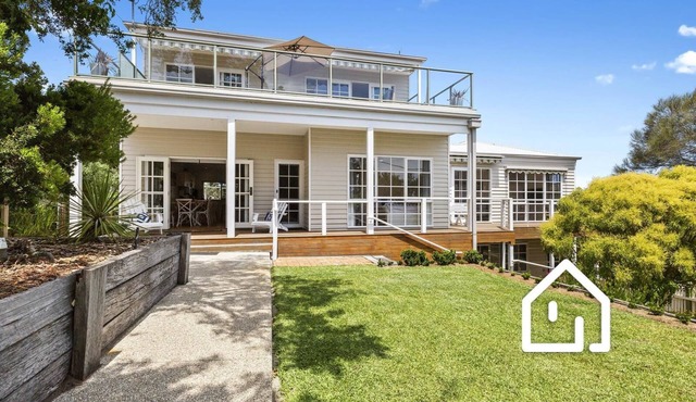 Bay Views at Tyrone Foreshore *1 NIGHT FREE* 200m Walk to Beach