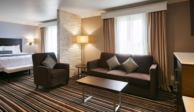 Best Western Plus Diamond Valley Inn