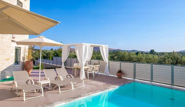 BH327 - C - Villa Rethymno