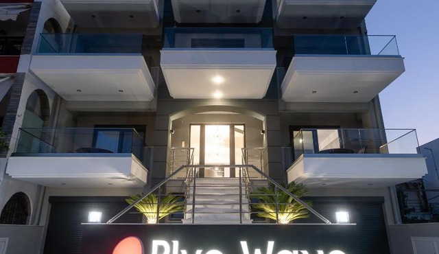 Blue Wave Luxury Suites